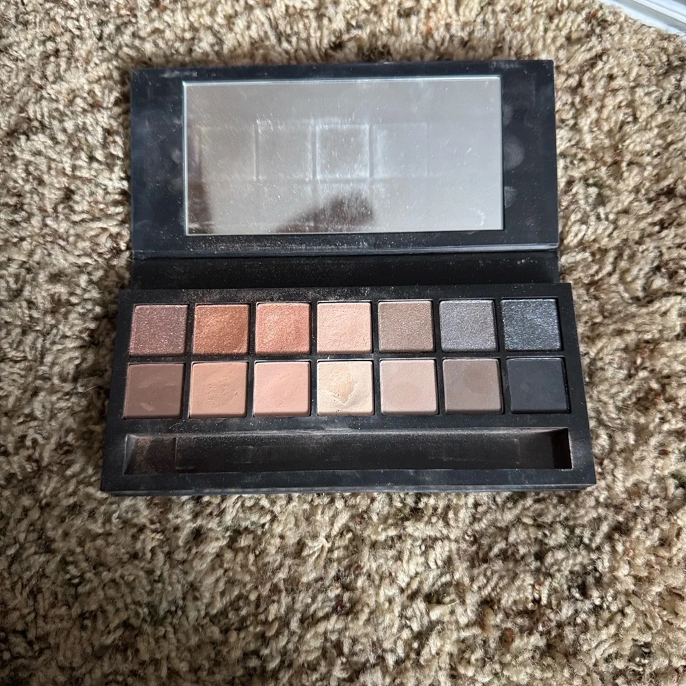 Smashbox Full Exposure Palette with Multicolor Text - Picture 2 of 2